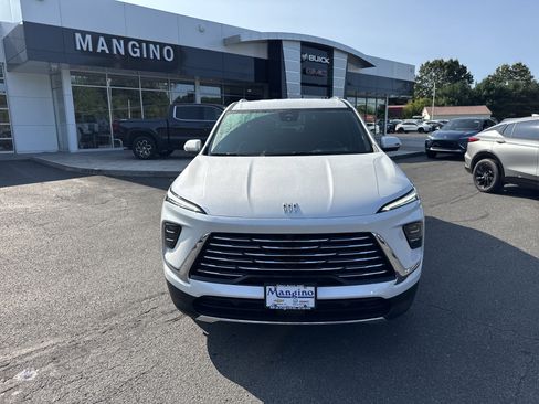 New 2025 Buick Enclave Preferred image 9