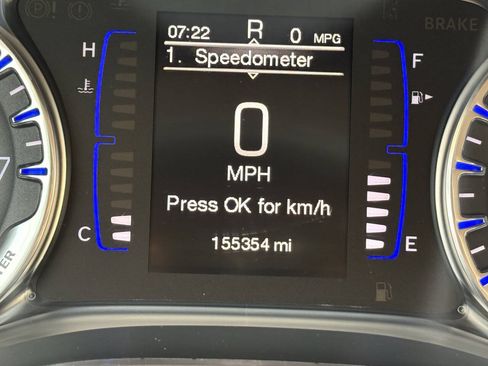 Used 2015 Chrysler 200 Limited w/ Convenience Group FWD image 32