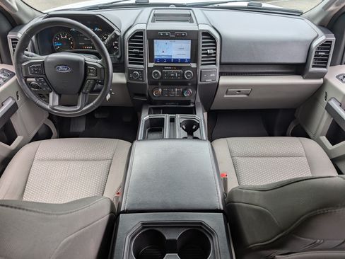 Used 2020 Ford F150 XLT w/ Equipment Group 302A Luxury AWD/4WD image 22