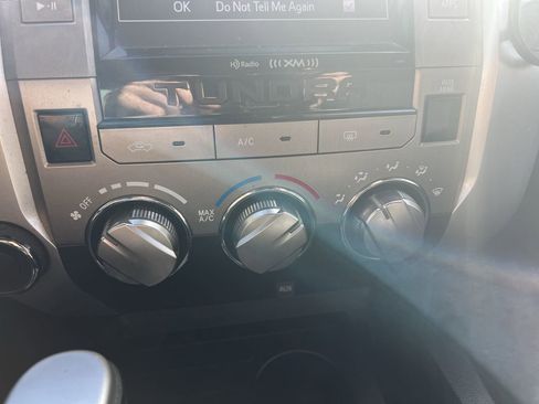 Used 2018 Toyota Tundra SR5 w/ SR5 Upgrade Package image 29