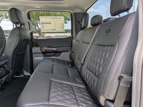 New 2026 Ford F250 XLT w/ XLT Premium Package AWD/4WD image 15