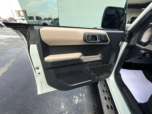 Used 2023 Ford Bronco Wildtrak AWD/4WD image 13