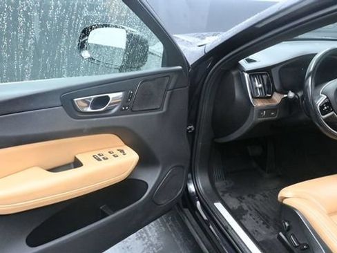 Used 2021 Volvo XC60 T5 Inscription AWD/4WD image 22