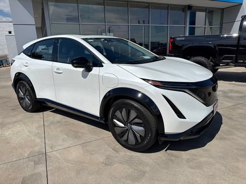 Used 2024 Nissan Ariya AWD image 7