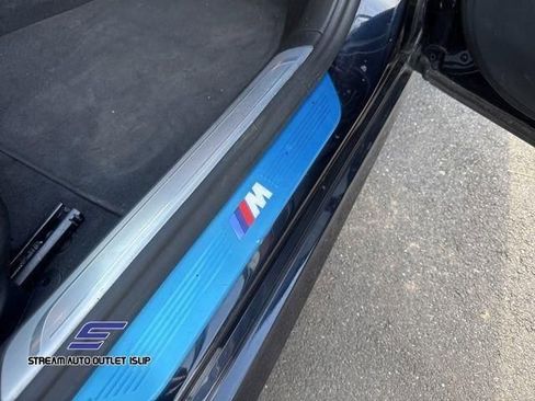 Used 2022 BMW 750i xDrive w/ Executive Package image 17