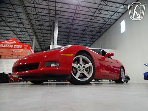 Used 2006 Chevrolet Corvette Convertible w/ Preferred Equipment Group image 4