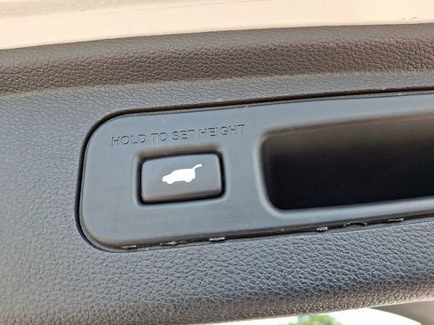 Used 2022 Honda Odyssey Elite image 34