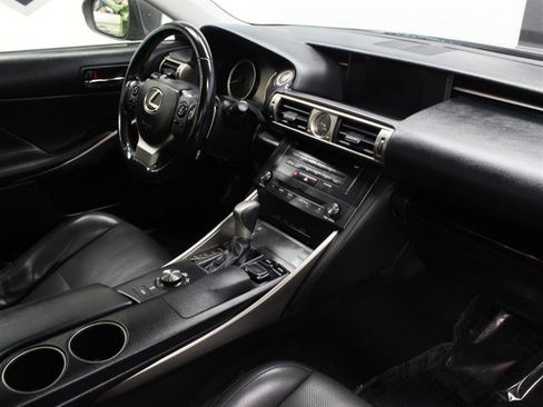 Used 2016 Lexus IS 200t w/ Navigation System Package RWD image 10