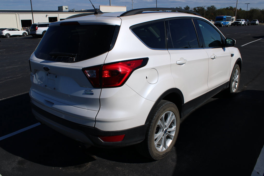 Used 2019 Ford Escape SEL AWD/4WD image 5