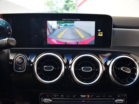 Used 2019 Mercedes-Benz A 220 4MATIC image 31