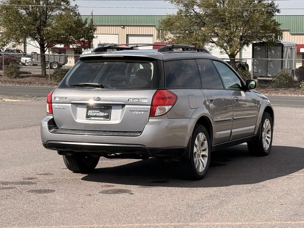 Used 2009 Subaru Outback 2.5i Limited AWD/4WD image 5