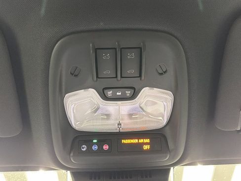 Used 2025 GMC Canyon AT4 w/ AT4X Package image 32