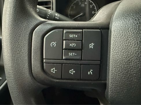 Used 2023 Ford F250 XLT w/ FX4 Off-Road Package image 19