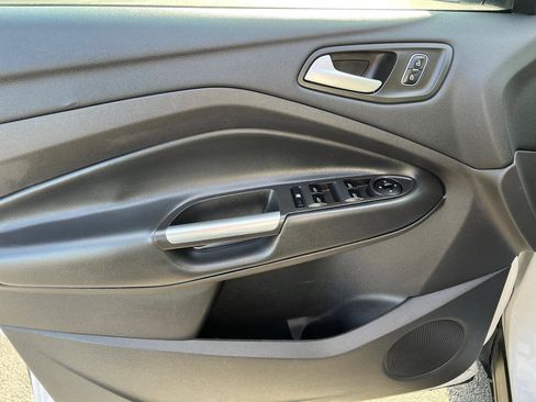 Used 2018 Ford Escape SEL AWD/4WD image 17