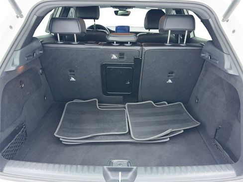 Used 2020 Mercedes-Benz GLA 250 image 12