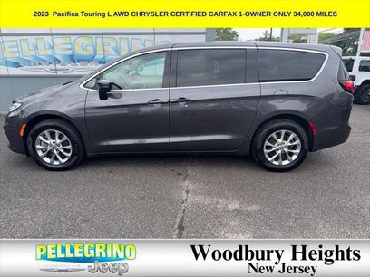 Certified 2023 Chrysler Pacifica Touring-L