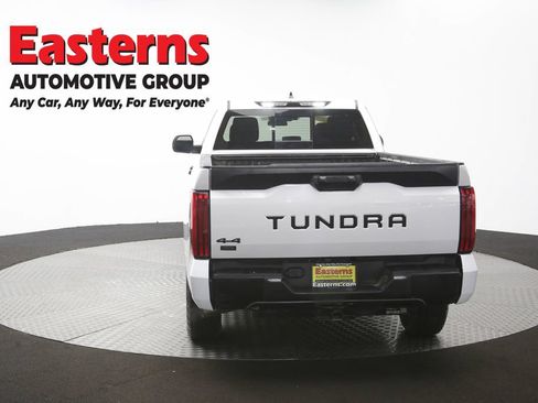 Used 2022 Toyota Tundra SR AWD/4WD image 38