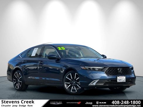 Used 2025 Honda Accord Touring image 1
