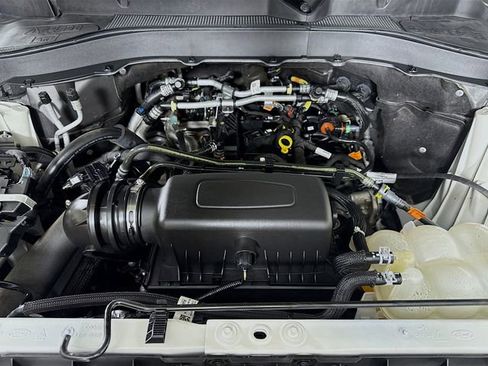 Used 2022 Ford Explorer XLT w/ Equipment Group 202A image 30