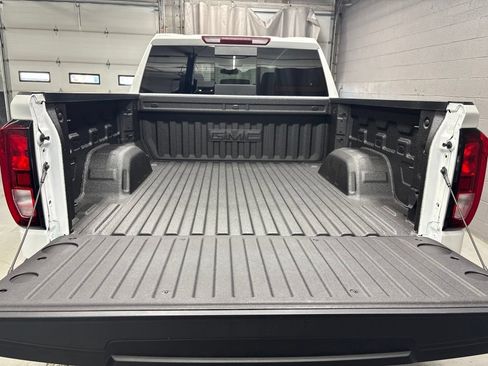 New 2026 GMC Sierra 1500 Elevation w/ Elevation Premium Package AWD/4WD image 29