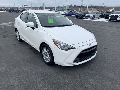 Used 2016 Scion iA image 2