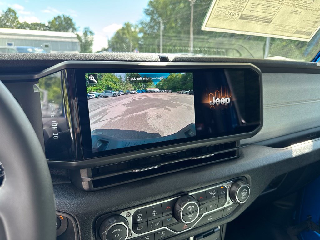 New 2026 Jeep Gladiator Sport AWD/4WD image 16
