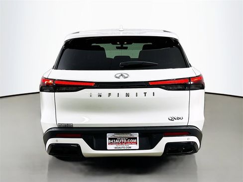 Used 2025 INFINITI QX60 Pure image 6