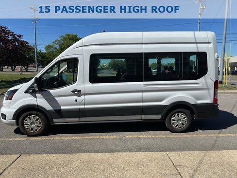 Used 2023 Ford Transit 350 XLT RWD image 6