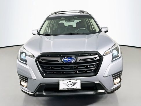 Used 2022 Subaru Forester Limited w/ Popular Package #3 image 2