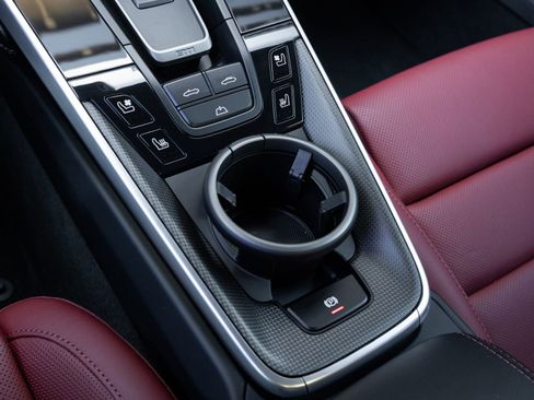 Certified 2025 Porsche 911 Turbo S image 32