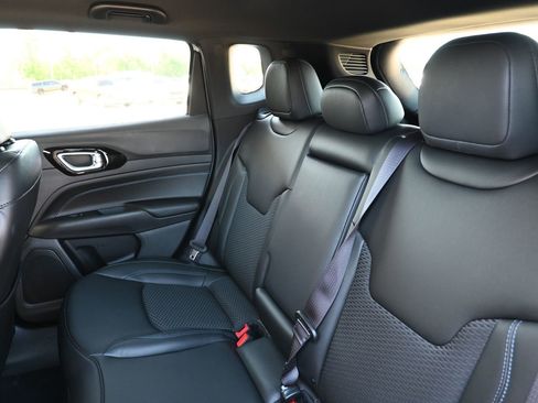 New 2026 Jeep Compass Latitude image 20