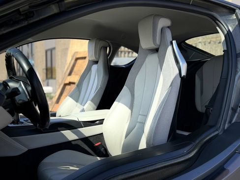 Used 2016 BMW i8 AWD/4WD image 8