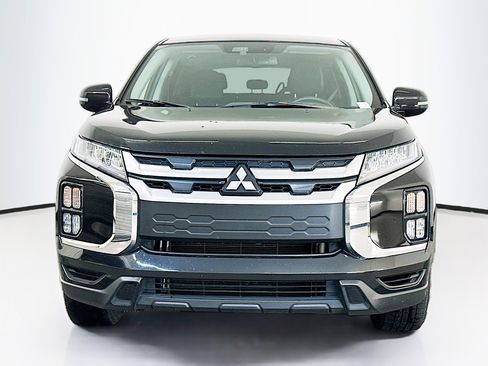 Used 2024 Mitsubishi Outlander Sport SE image 2