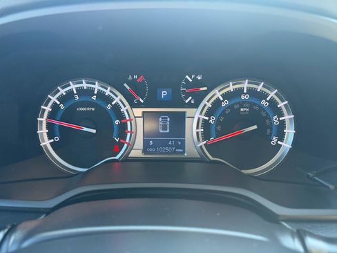 Used 2016 Toyota 4Runner Limited image 12