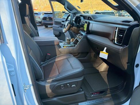 New 2026 GMC Sierra 1500 Denali image 13