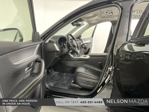Used 2025 MAZDA CX-70 3.3 Turbo w/ Preferred Package image 11