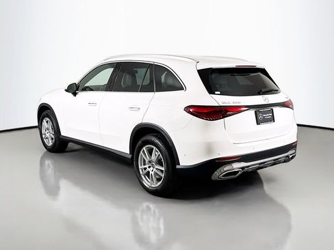 Used 2026 Mercedes-Benz GLC 300 4MATIC image 5