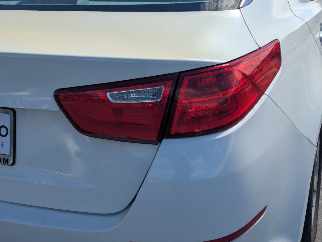 Used 2015 Kia Optima LX FWD image 5