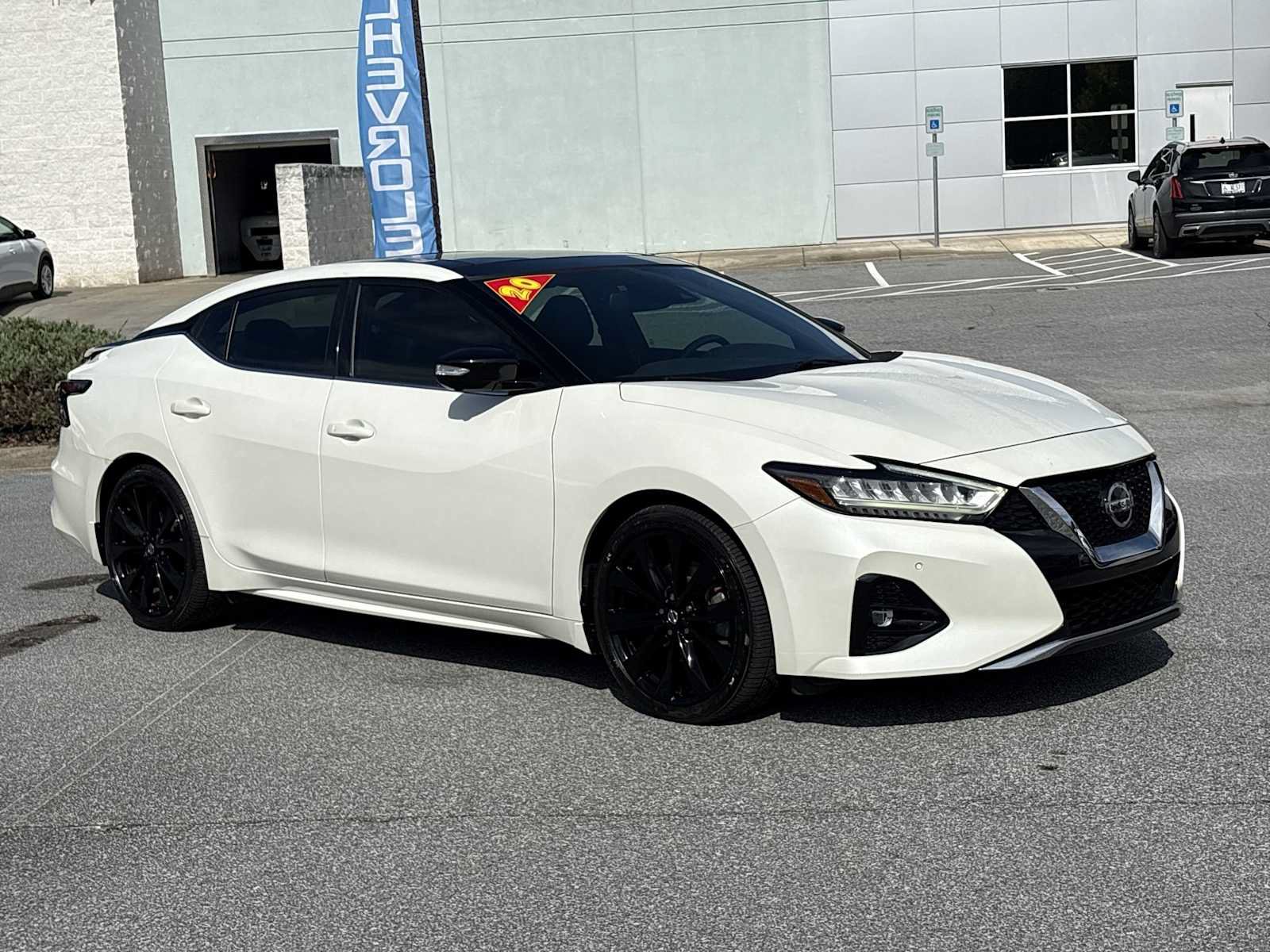 Used 2020 Nissan Maxima SR w/ Illumination Package FWD image 4