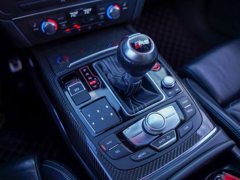 Used 2015 Audi RS 7 Prestige image 26