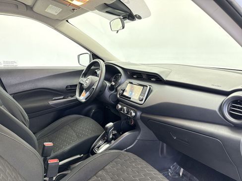 Used 2022 Nissan Kicks S image 35