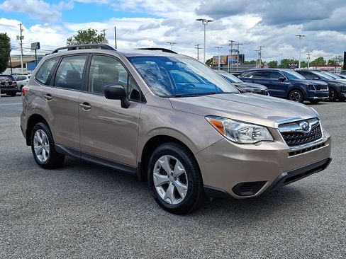 Used 2015 Subaru Forester 2.5i w/ Alloy Wheel Package AWD/4WD image 3