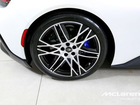 Used 2023 Maserati MC20 Spyder image 30