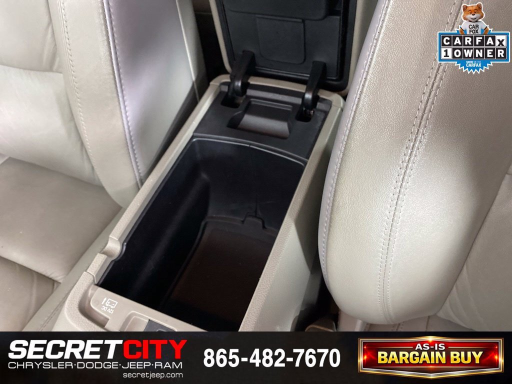 Used 2013 Jeep Grand Cherokee Laredo AWD/4WD image 24