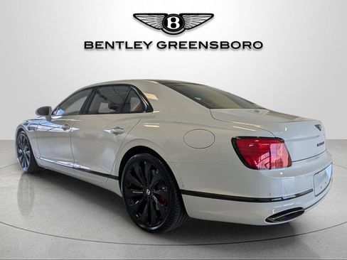 New 2026 Bentley Flying Spur Plug-In Hybrid AWD/4WD image 3