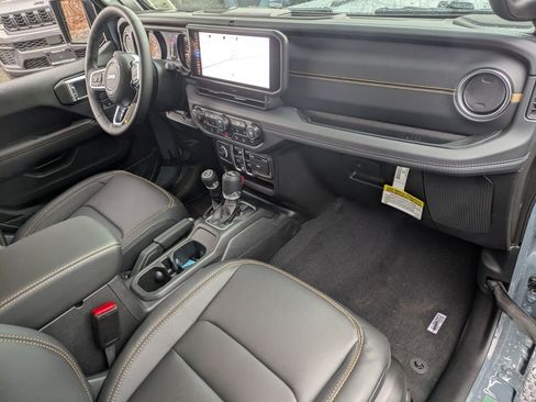 New 2026 Jeep Wrangler Unlimited Sahara image 30