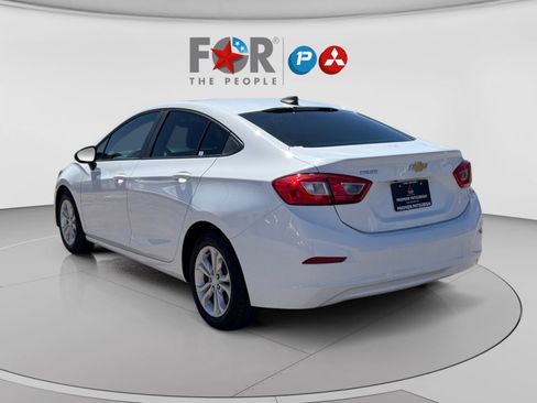 Used 2019 Chevrolet Cruze LS w/ LS Convenience Package image 3