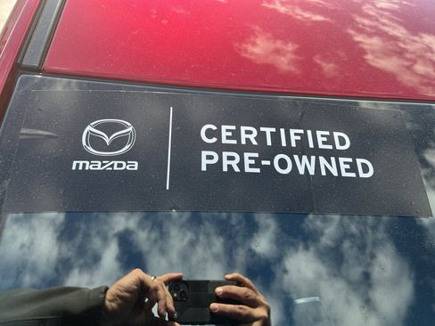 Certified 2025 MAZDA MAZDA3 Hatchback w/Premium Plus Pkg image 35