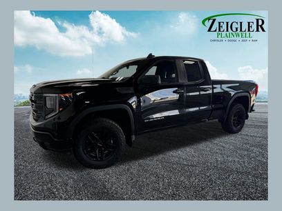 Used 2023 GMC Sierra 1500 Pro w/ Graphite Edition