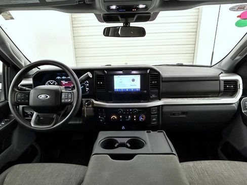 Used 2025 Ford F250 XLT AWD/4WD image 13
